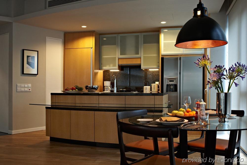 E&O Residences Kuala Lumpur Eksteriør billede A kitchen in a serviced apartment in Singapore